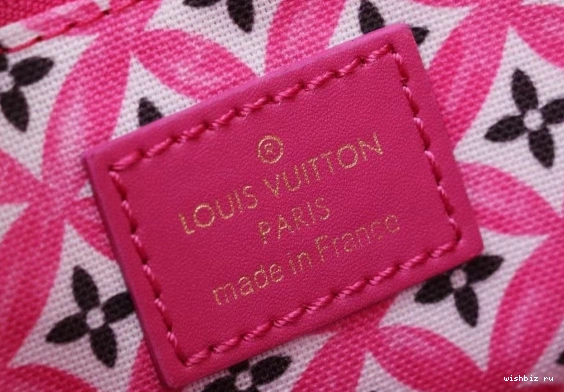 WIS PM VUITTON LOUIS ONTHEGO 0830